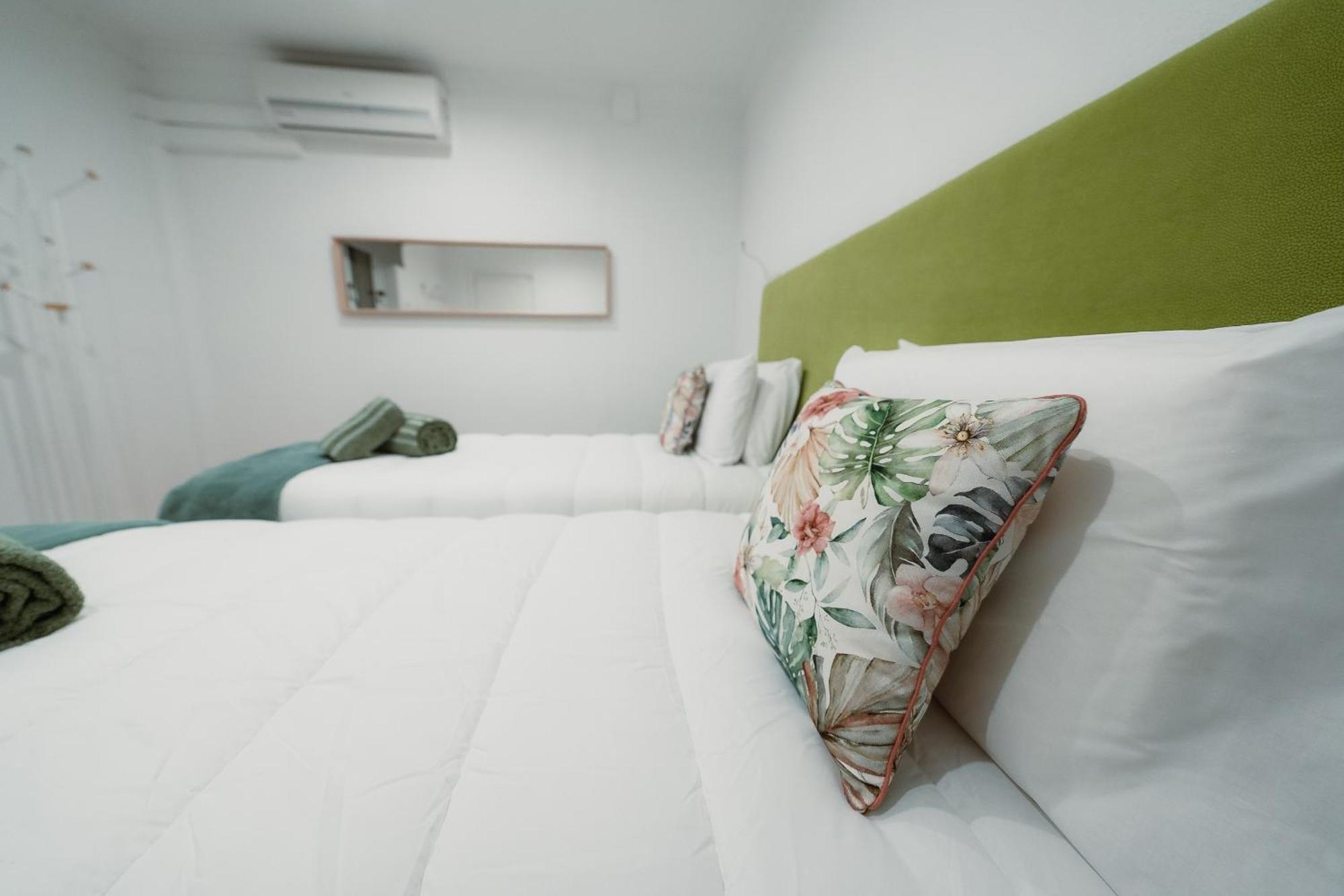 וילה נובה דה גאיה Douro Garden & Rooftop - Authentic Portuguese Guesthouse מראה חיצוני תמונה